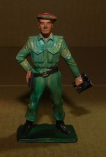 STARLUX BERET ROUGE ANCIEN PETIT SOLDAT 62mm. 1 OFFICIER AUX LUNETTES D'APPROCHE