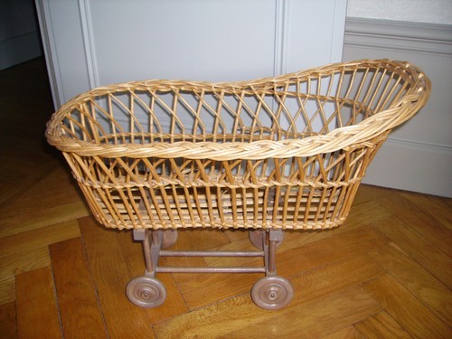 Ancien petit berceau - ancien, pour