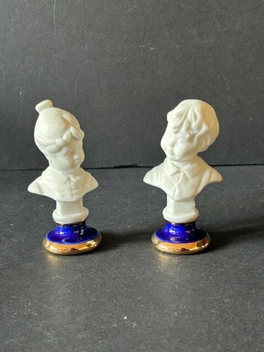 Paire biscuit bustes - -,