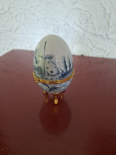 Oeuf porcelaine pilulier - en,