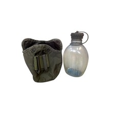 ?? Gourde autrichienne + housse OD, bouchon à sangle, clips ceinture