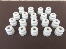 19 anciens petits isolateurs / Céramique / Porcelaine / Déco / A détourner