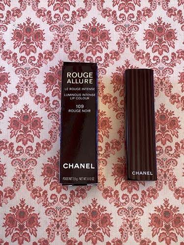 Rouge lèvres chanel - rouge,