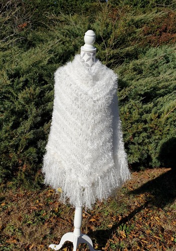 Châle crocheté main la - crocheté,