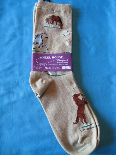 Horse socks wheel house - by,