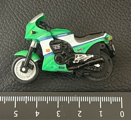 Approximately 5cm size - in,