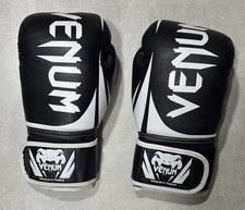 Gants De Boxe Venum Challenger 2.0 - Noir/Blanc taille 10 OZ