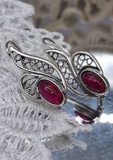 Si belles BOUCLES D'OREILLES