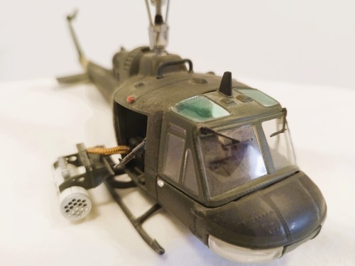 Hélicoptère uh1 huey 1 48 - huey,
