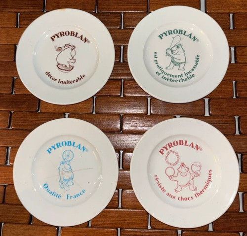 Lot petites assiettes - 4,