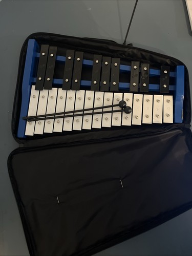 Xylophone key with carry - with,