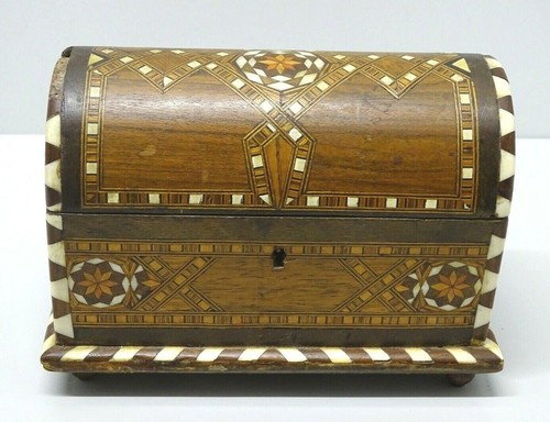 Ancienne boite syrienne forme - -ancienne,