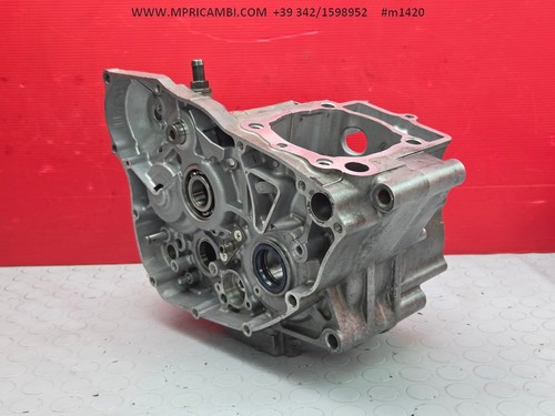 Paire carters central moteur - carters,