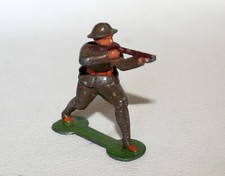 Plomb creux : soldat anglais tirant à la carabine