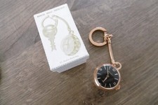 ancienne montre porte clé Poclain mécanique  homme  publicitaire