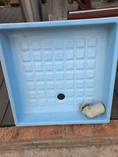 Toilette ; Lavabo (avec colonne) , receveur de douche Receveur de douche 70 x 70