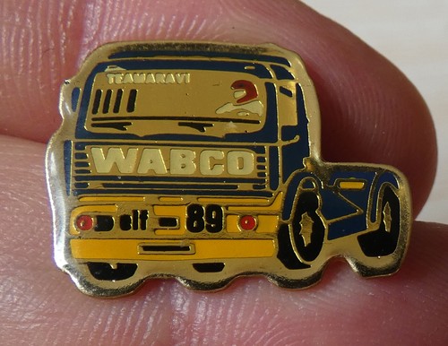 Pin sport camion - pin's,