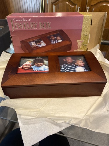 Walnut finish wood photo - wood,