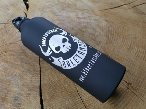 Reserve bouteilles essence - bouteilles,
