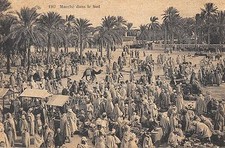 CPA ALGERIE MARCHE DANS LE SUD