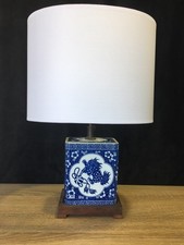 Lampe porcelaine bleue et