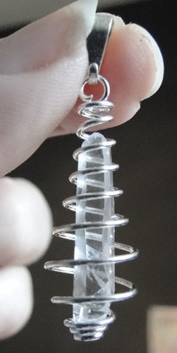 Pendentif ressort cristal - , de
