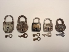 CADENAS EN FER AVEC CLE