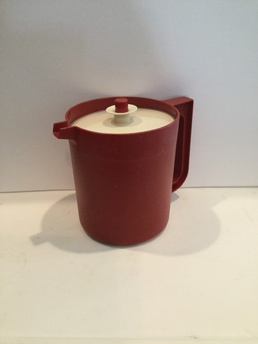 Tupperware 1575 pitcher - tupperware, 1.5