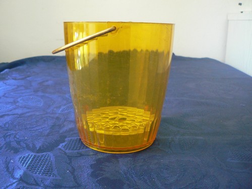 Ancien seau glacons plastique - ancien,