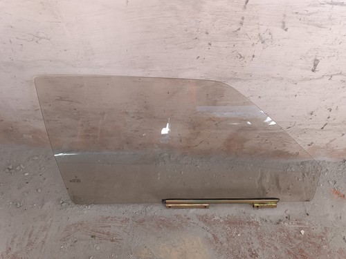 Vitre avant droite bronze