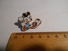 Pin's Mickey ballon de