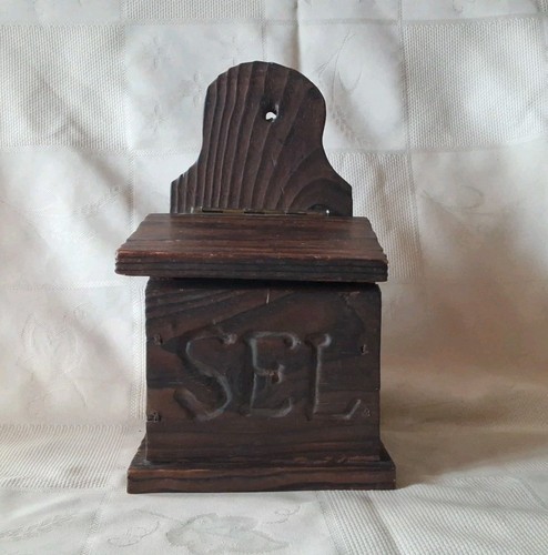 Ancienne boîte pot sel en - à,