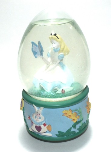 Vintage disney store snowglobe - vintage,