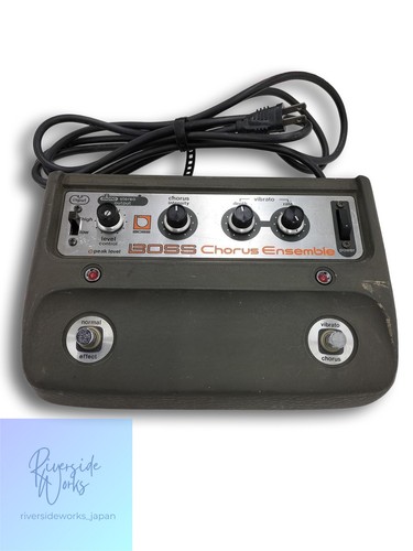 Boss chorus effect pedal - boss,
