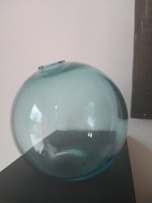 Vase boule design signé Christian Tortu