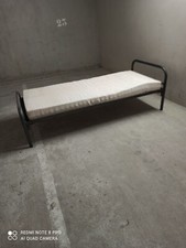 Lit et matelas 200 x 90 cm