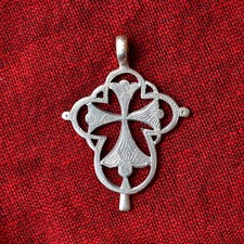 Pendentif croix orthodoxe