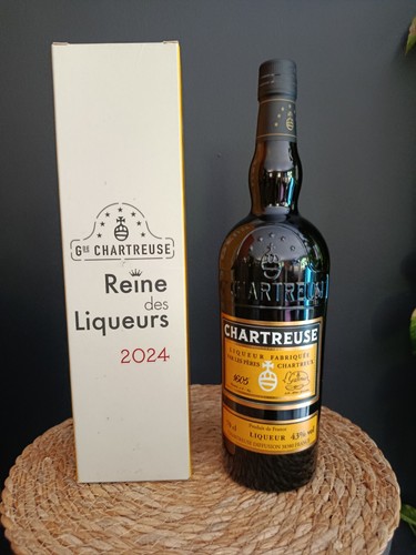 Chartreuse reine des liqueurs - reine,
