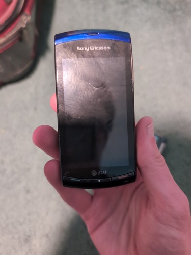 Sony ericsson vivaz u5i - sony,