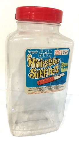 Ancienne boîte plastique - boÎte,