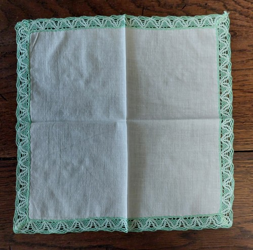 Mouchoir ancien coton dentelle