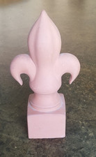 fleur de lys terre cuite