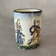 GIEN petit vase rouleau 4 personnages DLG Jacques Callot A RESTAURER Haut.~6.8cm