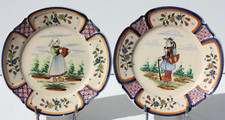 ASSIETTES EN FAIENCE DE