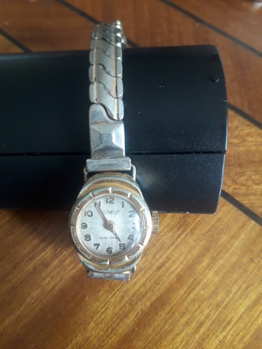 Montre dame ancienne
