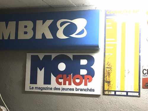 Autocollant mob chop sticker - chop,