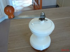 ANCIEN MOULIN A CAFE PEUGEOT  - MODELE  "DIABOLO"