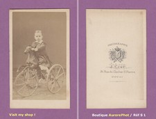 CDV CÈBE à DOUAI : JOUET ANCIEN, ENFANT SUR UN TRICYCLE CHEVAL, TOY, HORSE -S1