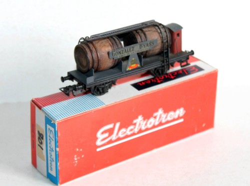 Electrotren 801 wagon - ho,