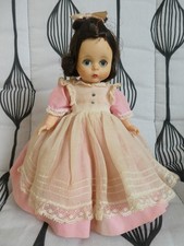Poupée ancienne: Mme